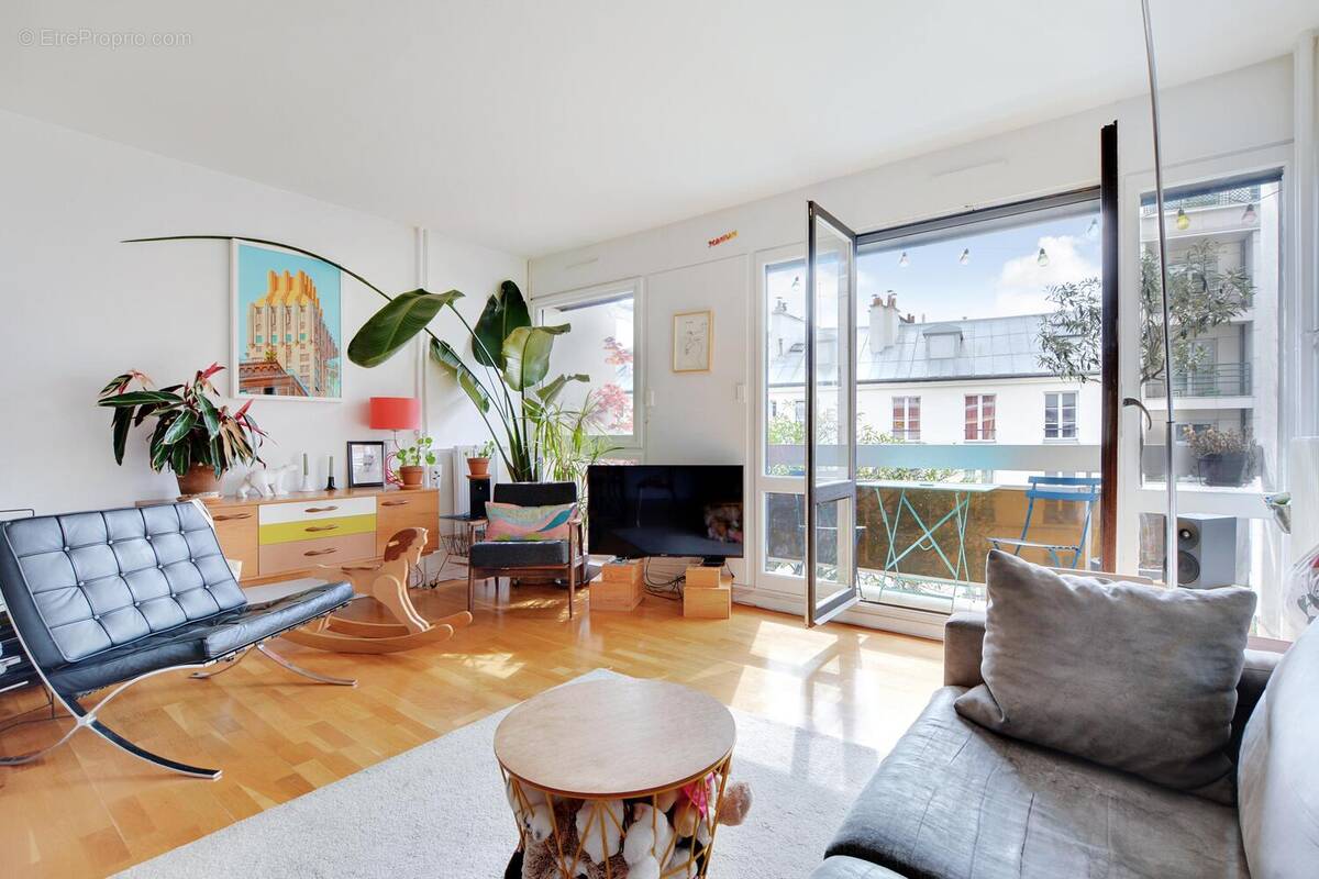 Photo 1 - Appartement à PARIS-11E