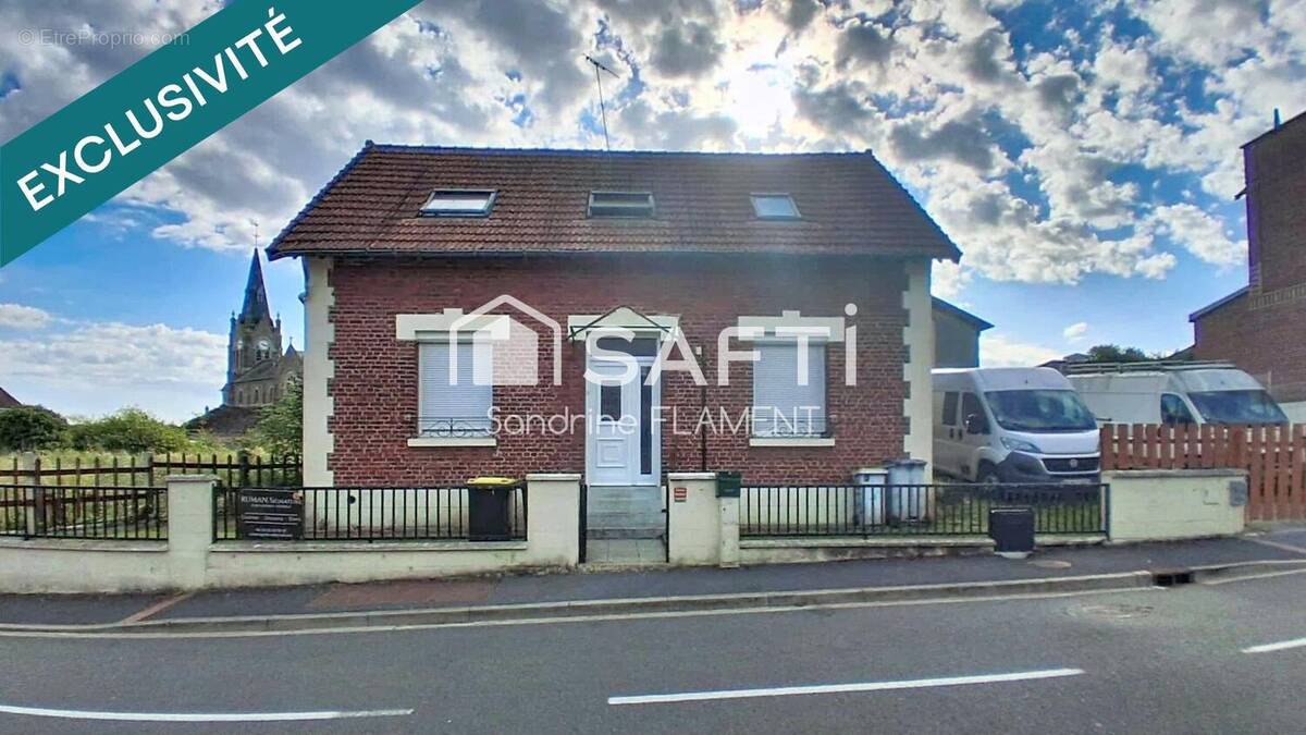 Photo 1 - Maison à CHARMES
