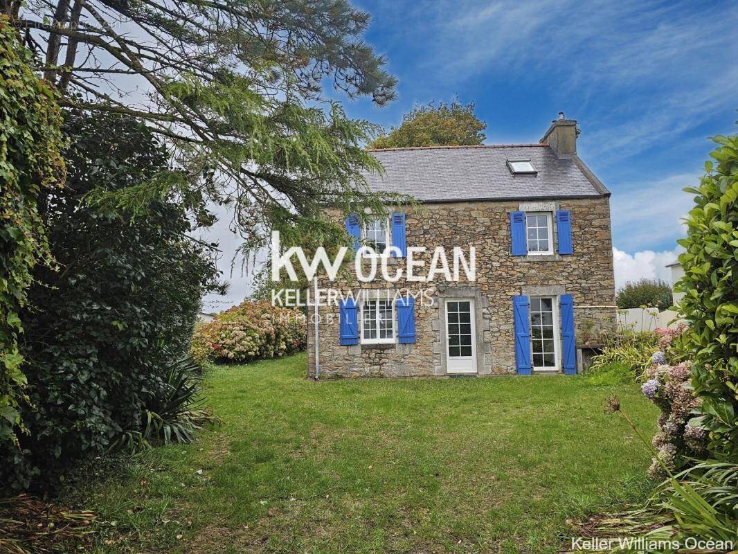 Maison à SAINT-PABU