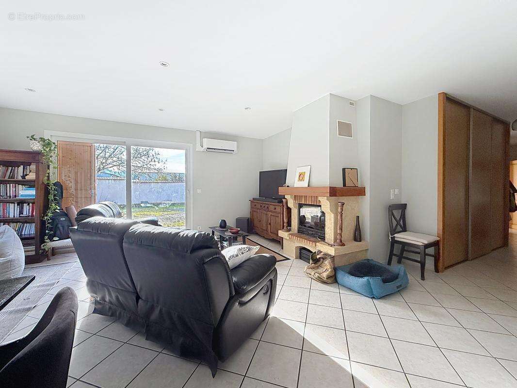 Maison à SAINT-QUENTIN-SUR-ISERE