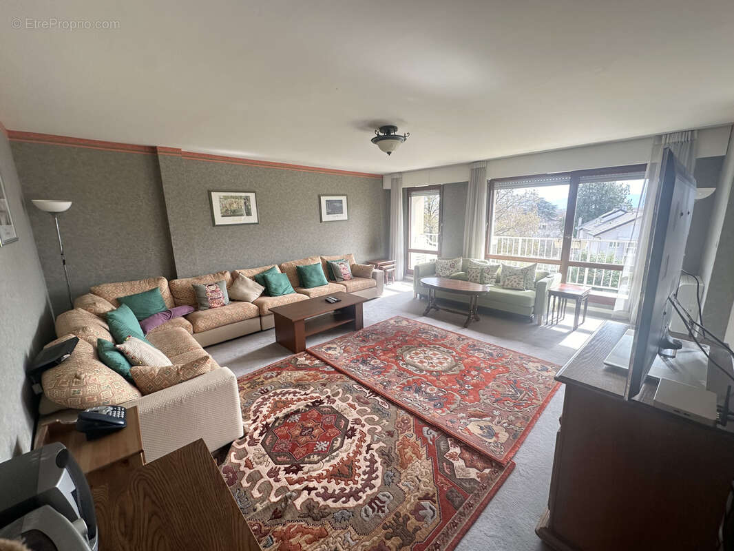 Appartement à DIVONNE-LES-BAINS