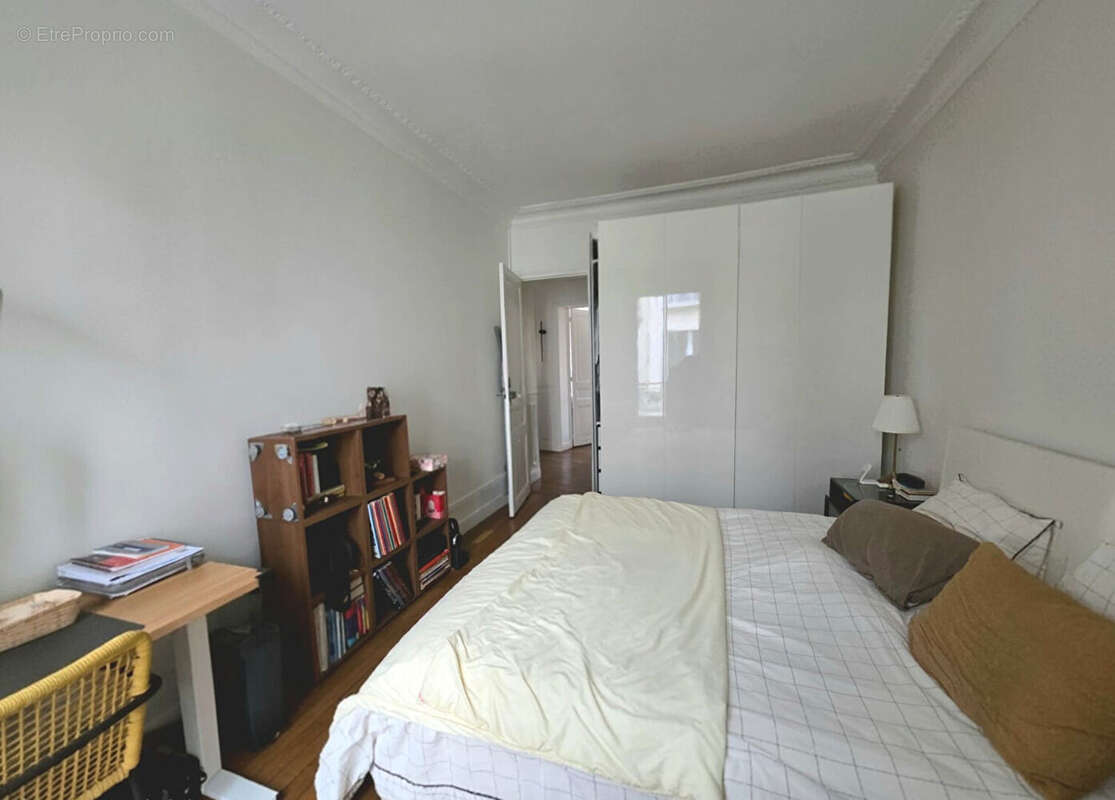 Appartement à PARIS-20E