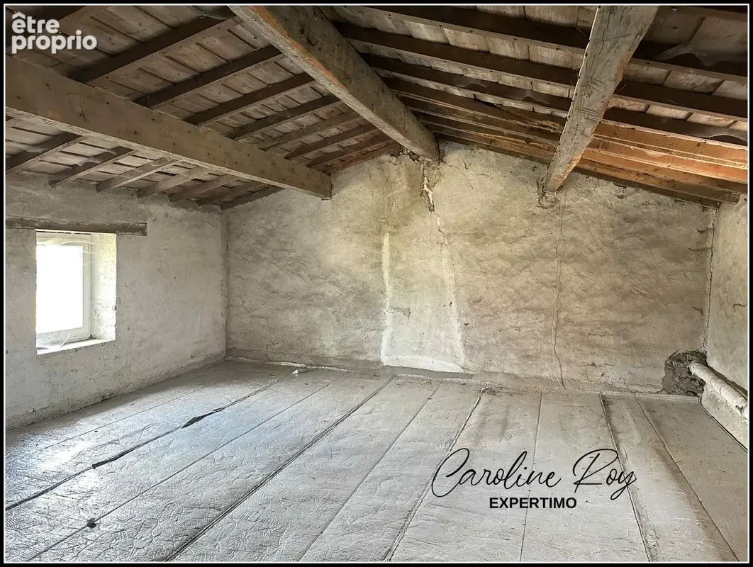 GETIGNE village proche de CLISSON Beau corps de ferme en pierres sur une parcelle d'envion 2000 m2 - photo 4