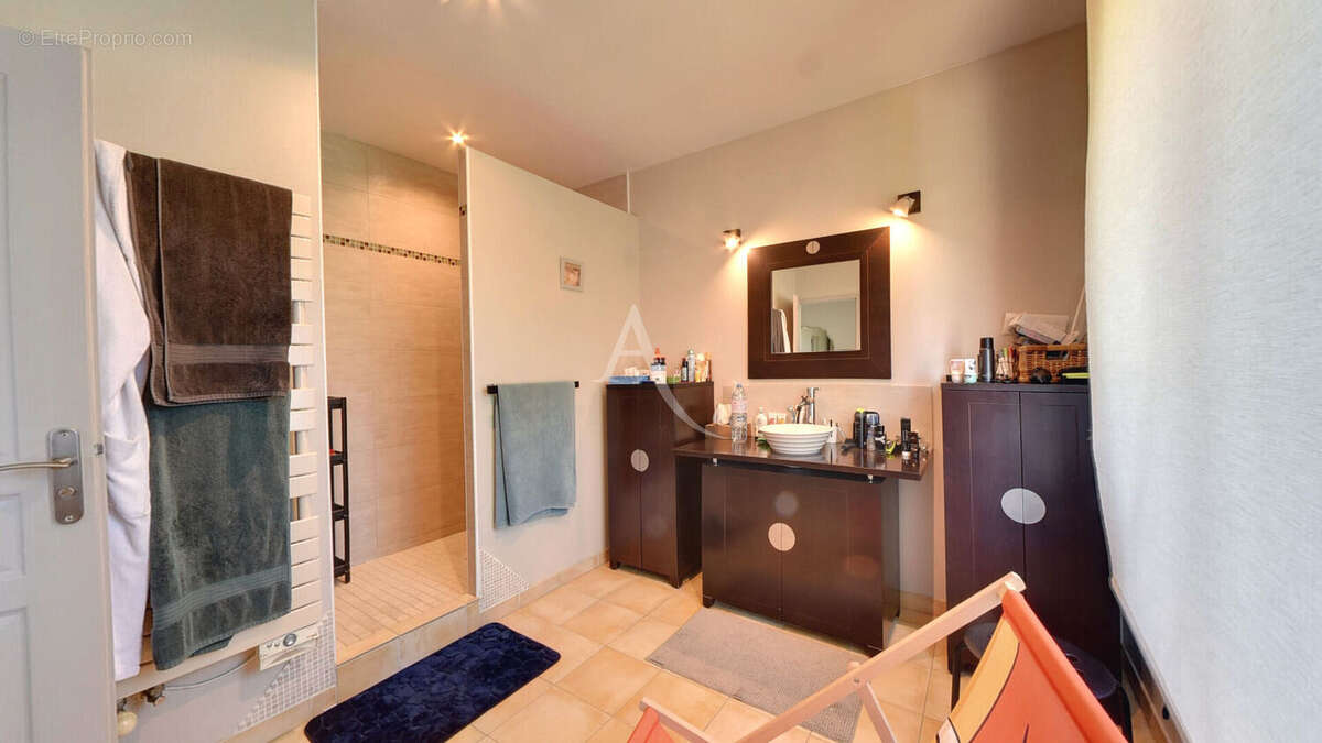 Maison à BRY-SUR-MARNE