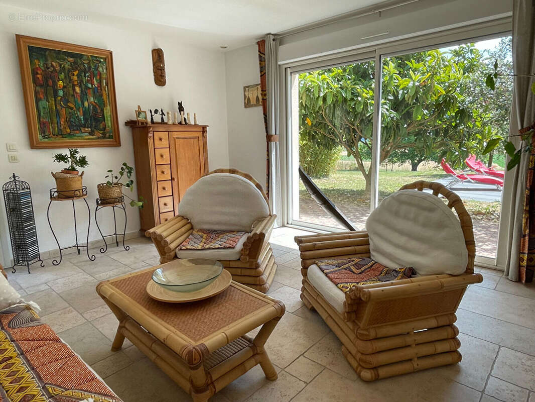 Maison à VOUNEUIL-SUR-VIENNE