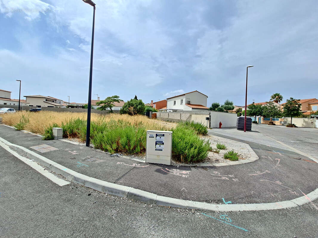 Perpignan Terrain constructible 4 faces de 480m2 possibilité de 2 logements - photo 2
