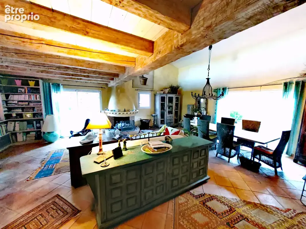 Belle demeure de charme, matériaux de qualité avec grand terrain - photo 3