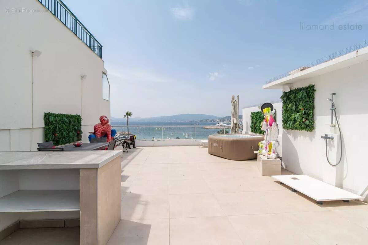 Exclusivite -pointe croisette - palm beach - toit terrasse vue mer - photo 10