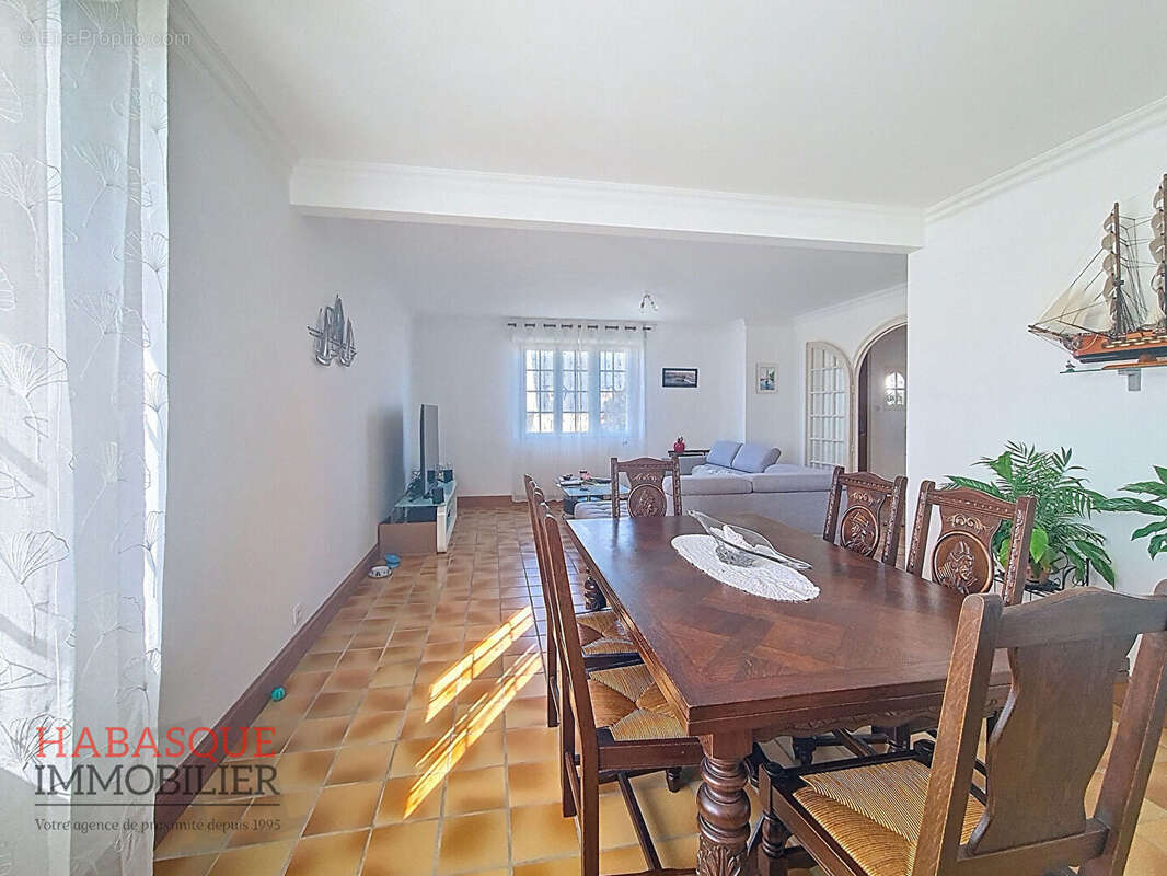 Maison à LANDIVISIAU