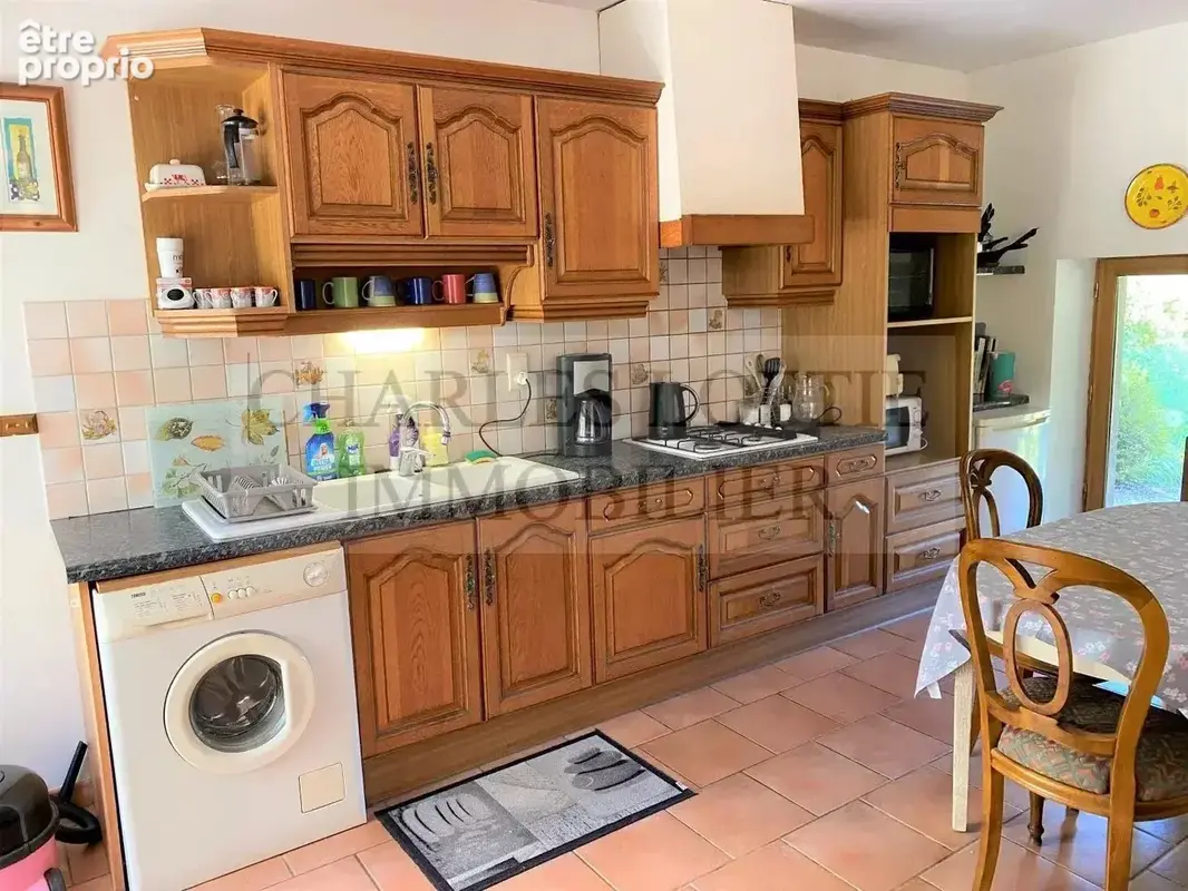  Très jolie maison en pierre avec grange aménagée et beau jardin - photo 14