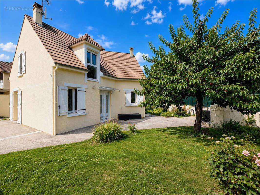 Maison à LE BLANC-MESNIL