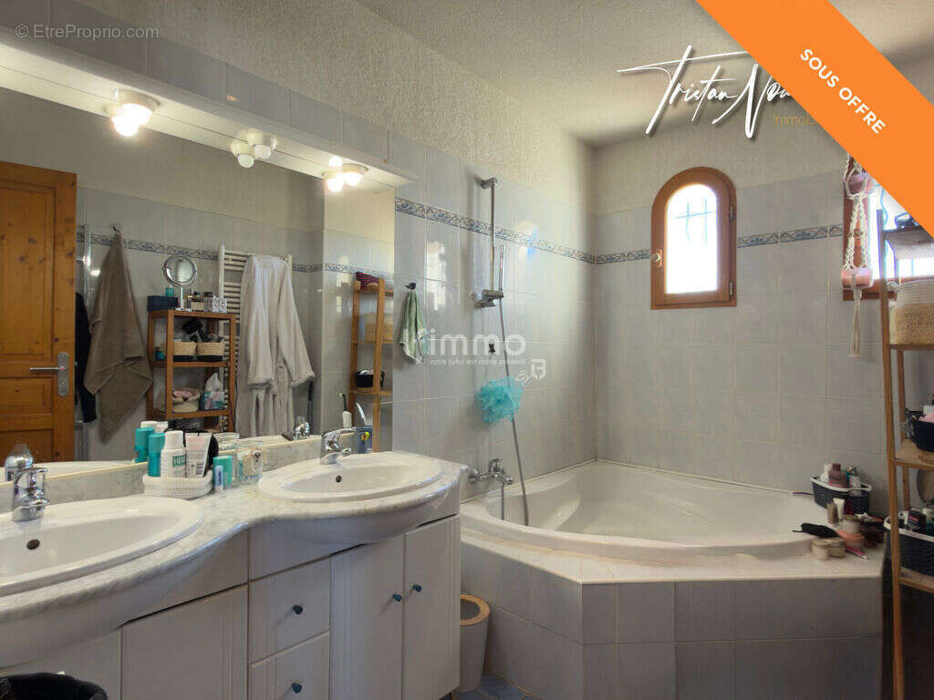 Villa 4 faces de 113 m2 - 4 chambres - piscine - Latour-Bas-Elne - photo 10