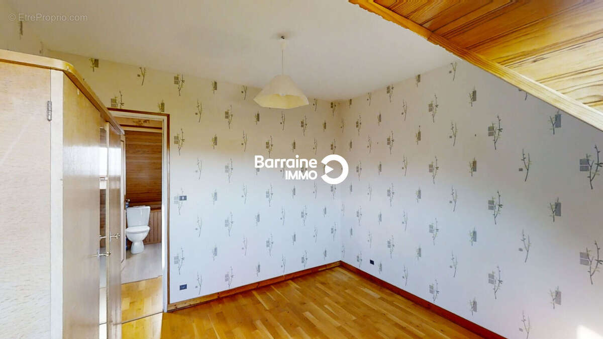 Maison spacieuse à vendre à ARGOL - photo 11