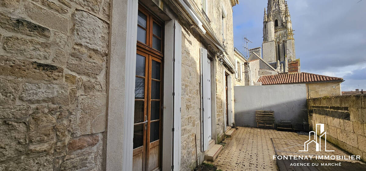 Appartement à FONTENAY-LE-COMTE