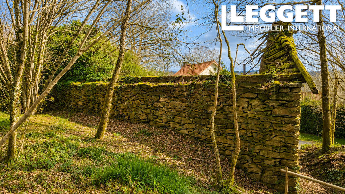 Beau terrain avec une grange en ruine avec CU - photo 3