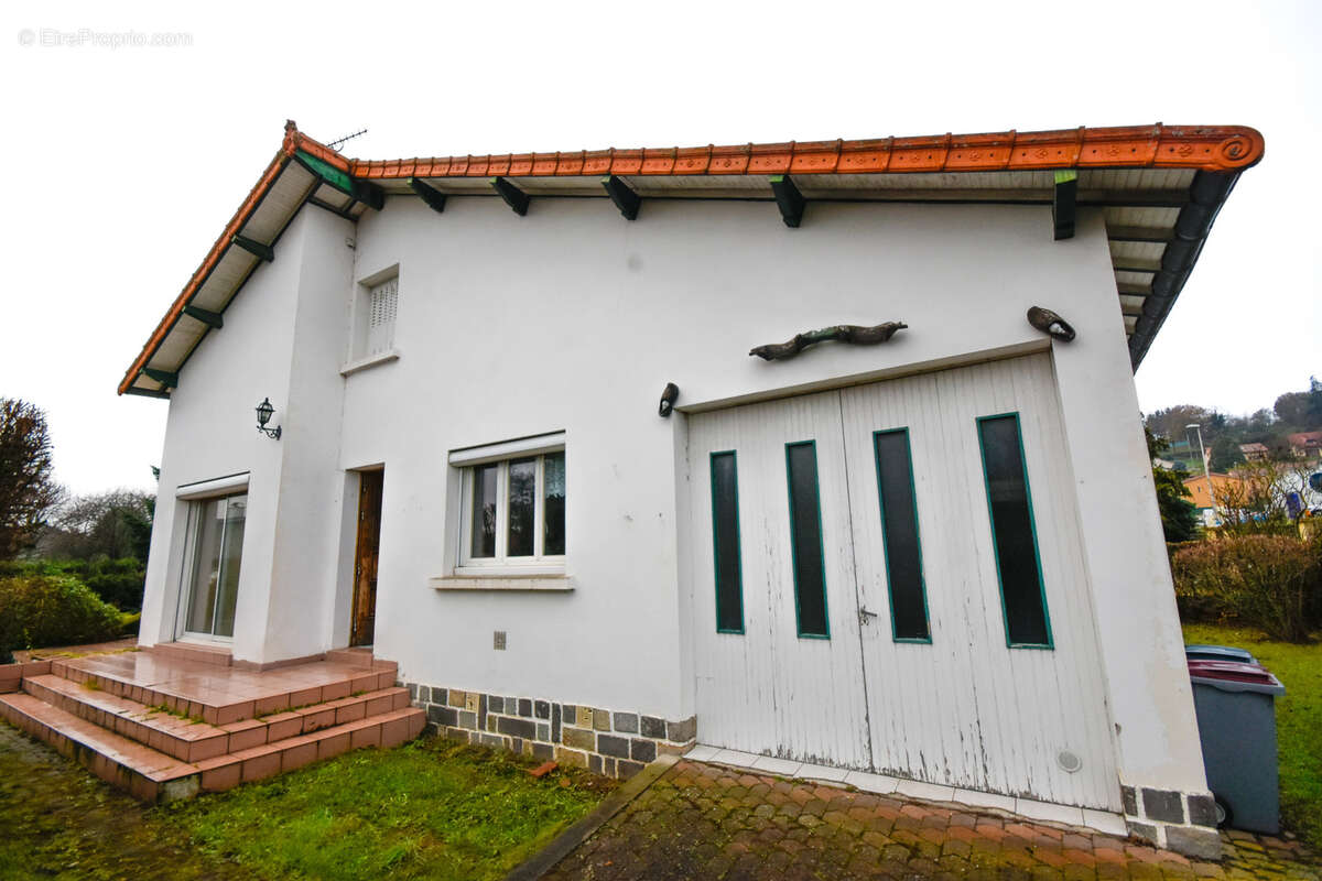 Maison à SAINTE-FLORINE