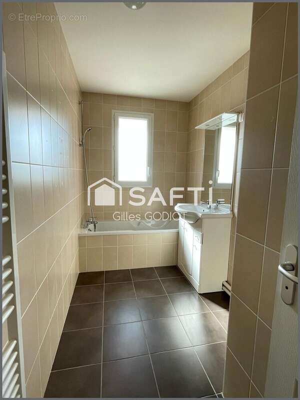 Photo 8 - Appartement à REZE