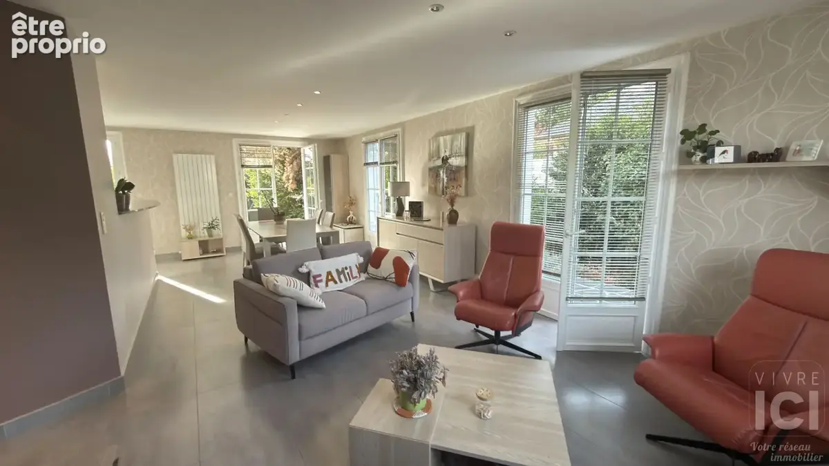 Maison familiale 7 pièces à vendre à Treillières - Secteur La Ménardais - photo 4