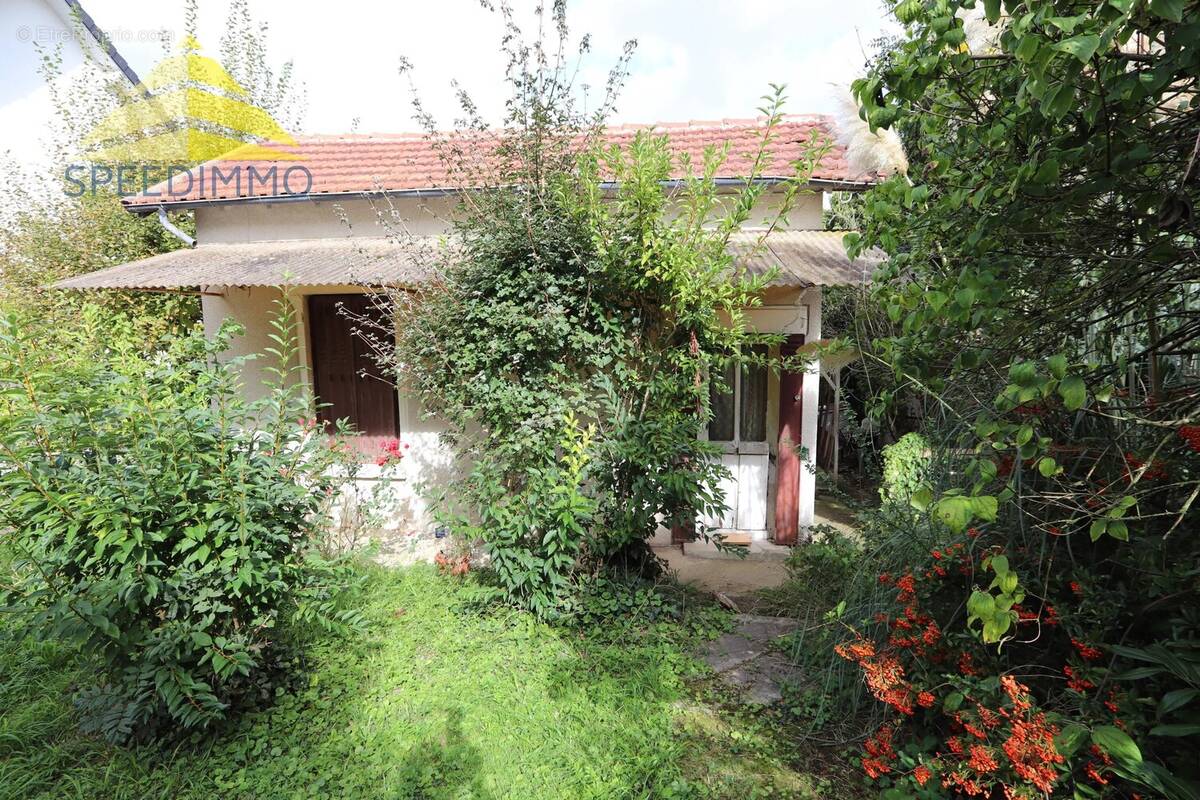 Terrain à QUINCY-SOUS-SENART