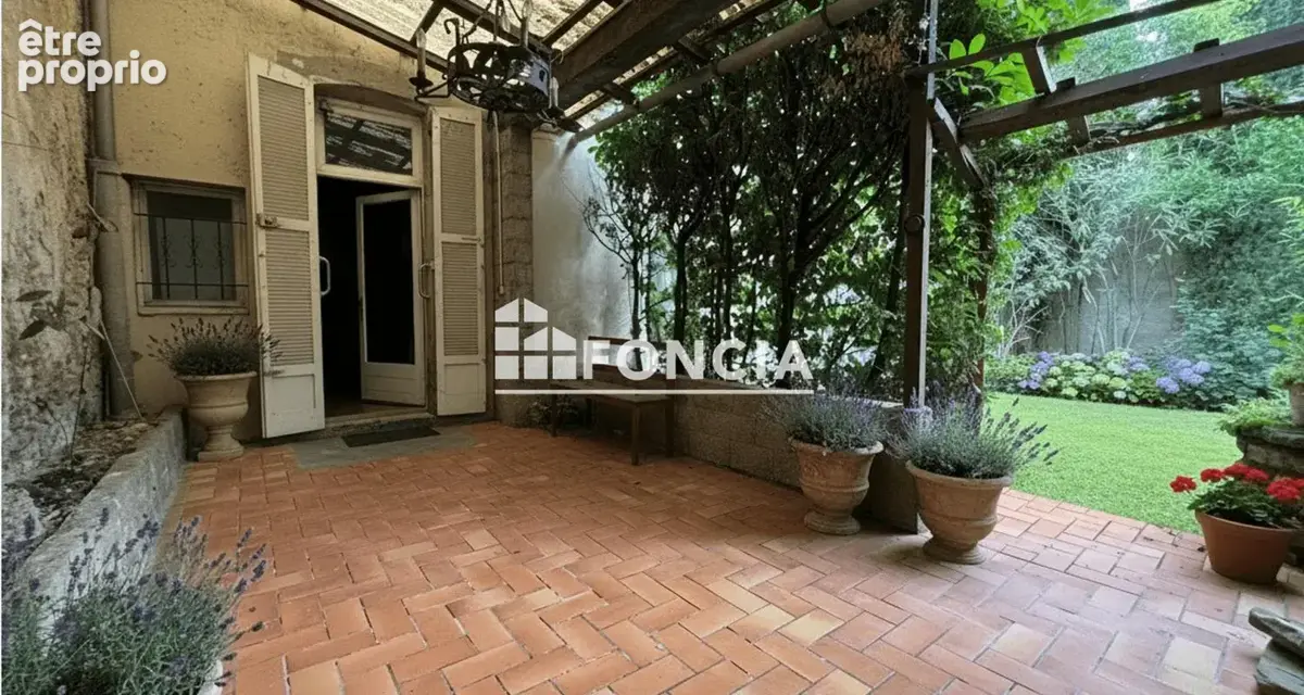 À vendre – Maison de maître à réhabiliter - photo 2
