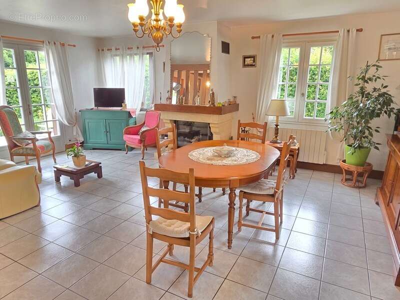 Charmante maison Normande de 135 M2 avec colombages et grand sous-sol 3 chambres à 15mn de Deauville - photo 7