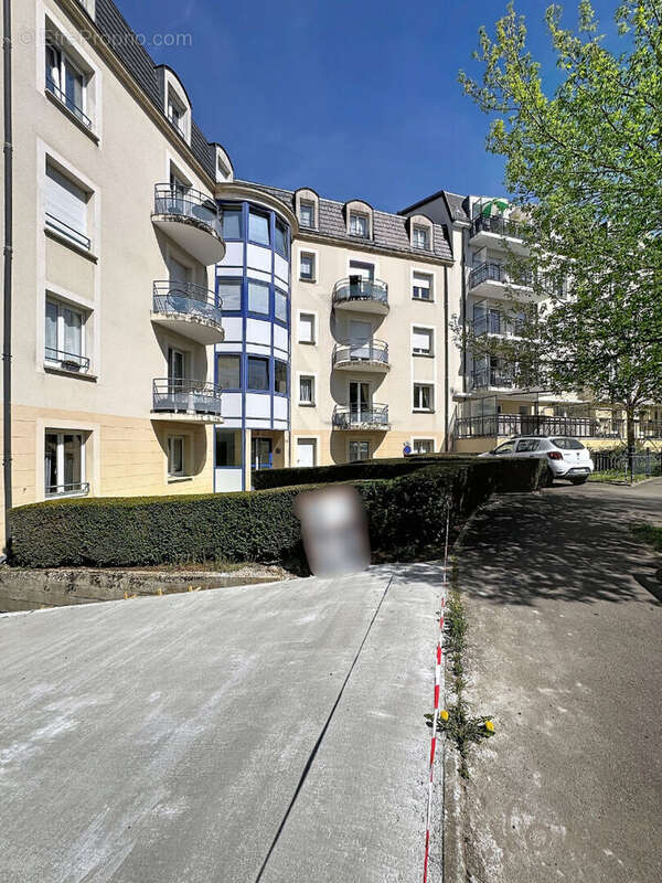 Metz Queuleu F5 de 107 m2 avec extérieurs, garage et parking - photo 8