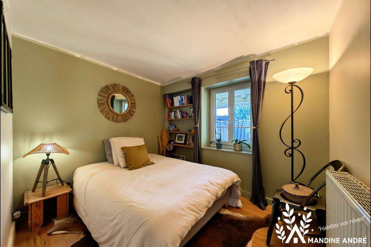 Maison 175 m² à Reyrieux  - photo 6