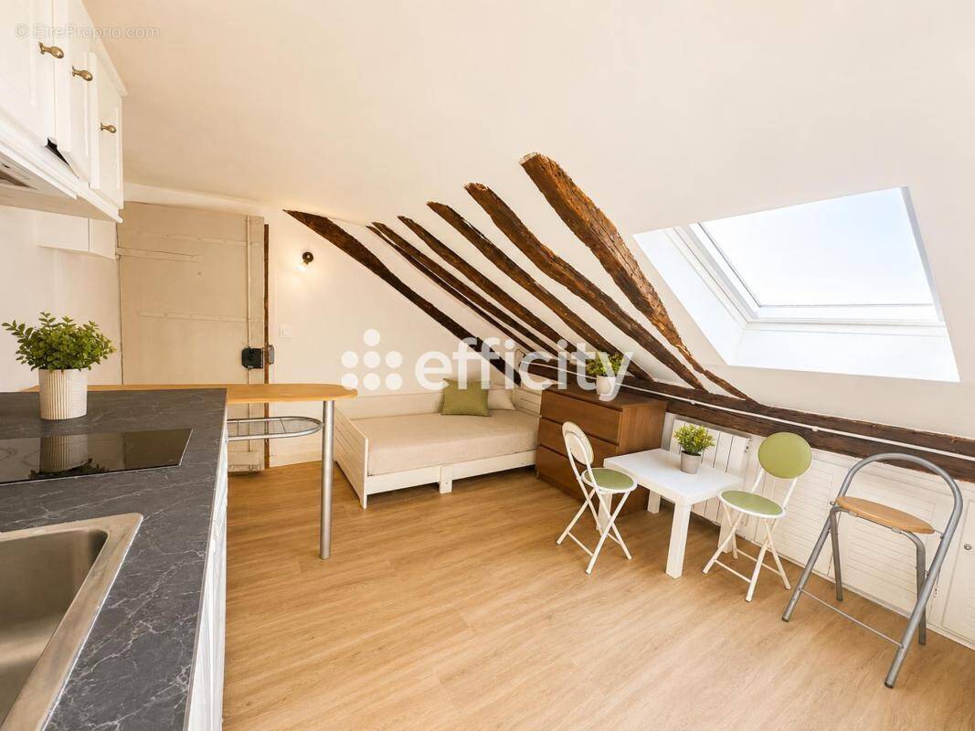 Appartement à PARIS-11E