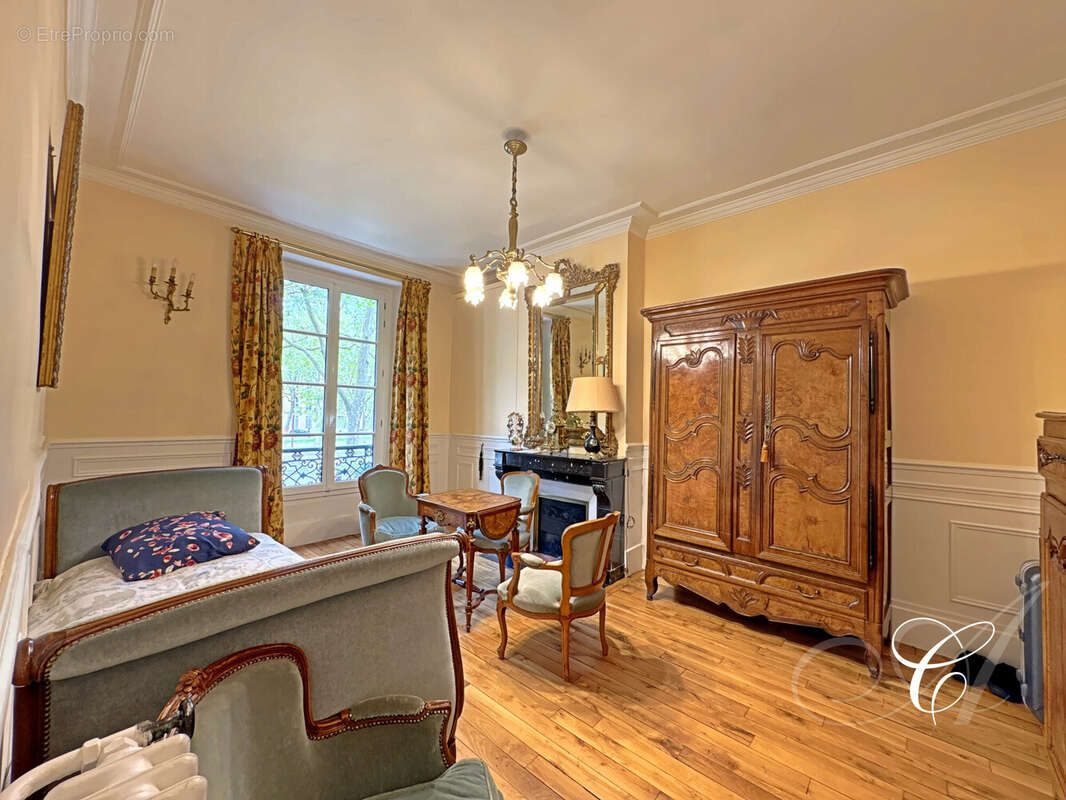 Appartement à VERSAILLES