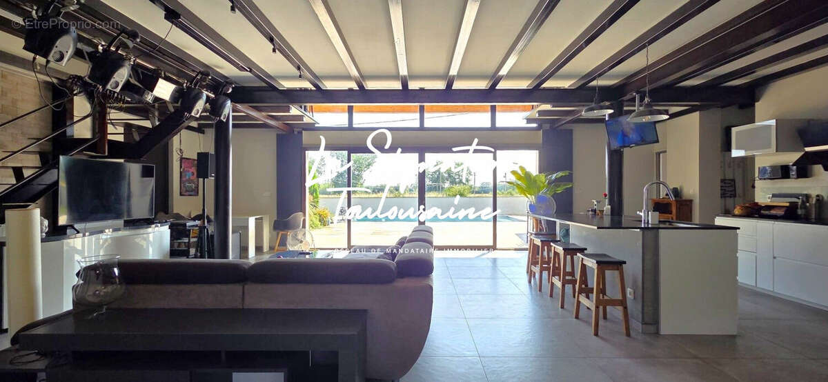Maison 250 m² à Plaisance-Du-Touch  - photo 3
