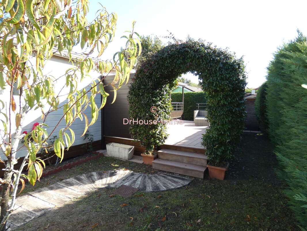 Maison à SAINTE-GEMME