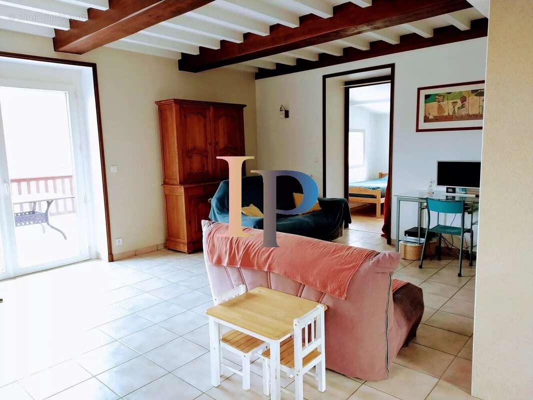 Maison à CHARLIEU