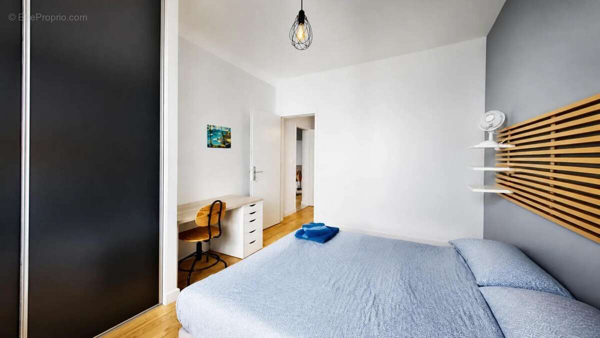 Immeuble de rapport: 3 lots loués: T5, T2, Studio avec 3 garages - photo 4