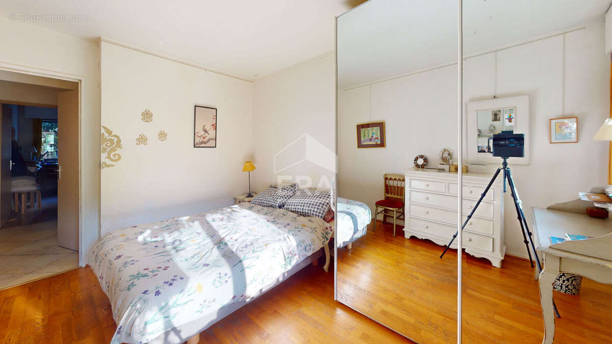 Appartement à PARIS-19E