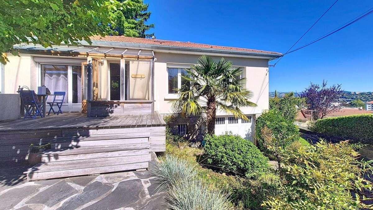 Photo 2 - Maison à SAINT-ETIENNE