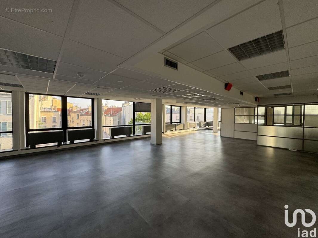 Photo 3 - Commerce à SAINT-CLOUD