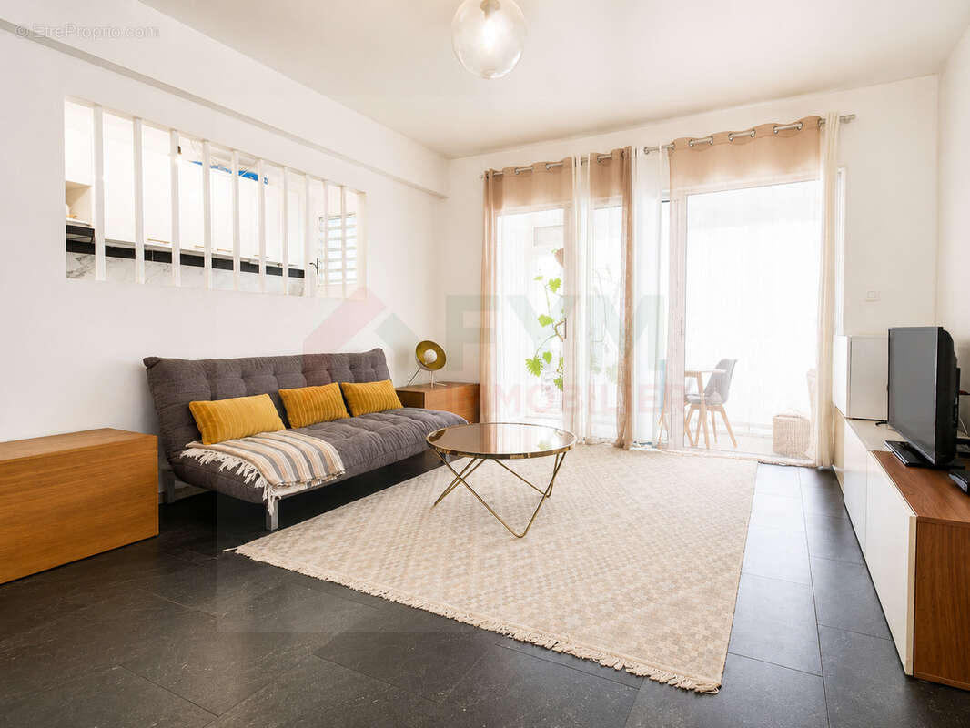 Appartement à SAINT-DENIS