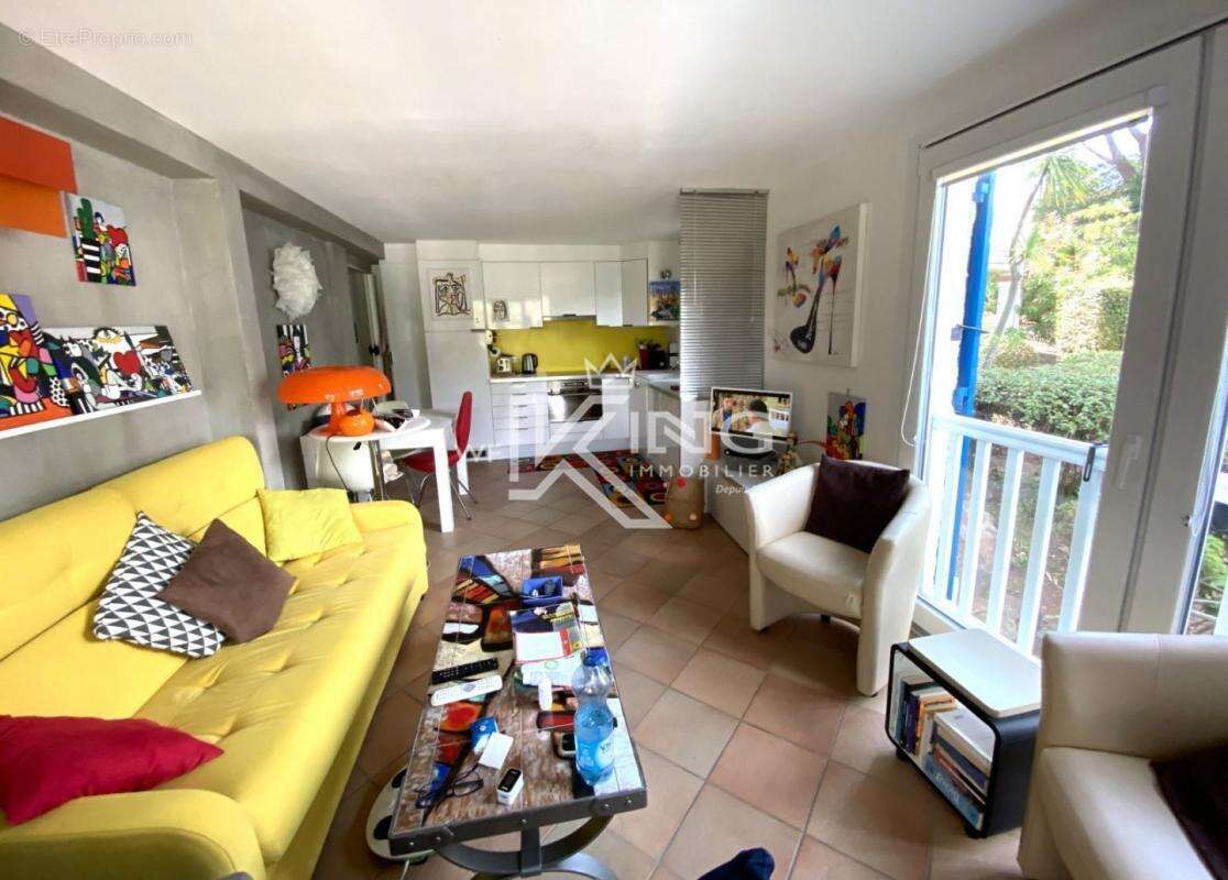 Appartement à SAINT-RAPHAEL