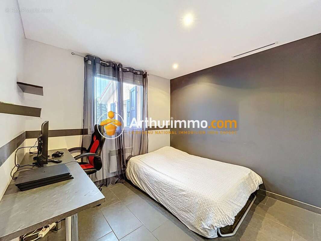 Maison à SAINT-CHEF