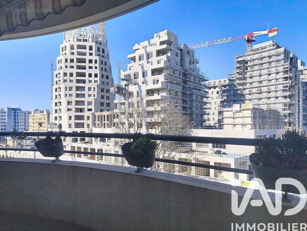 Photo 8 - Appartement à VILLEURBANNE