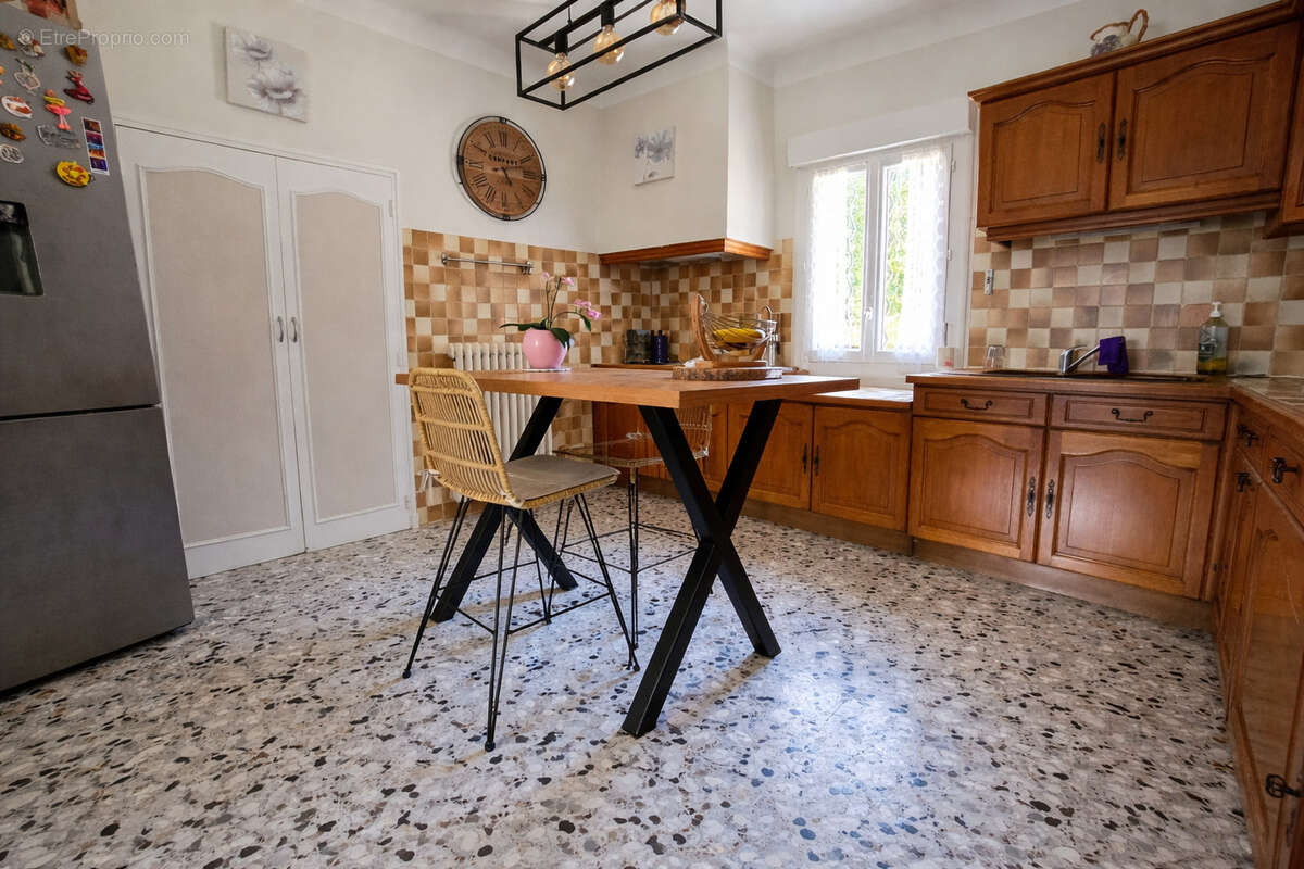 Maison à MORIERES-LES-AVIGNON
