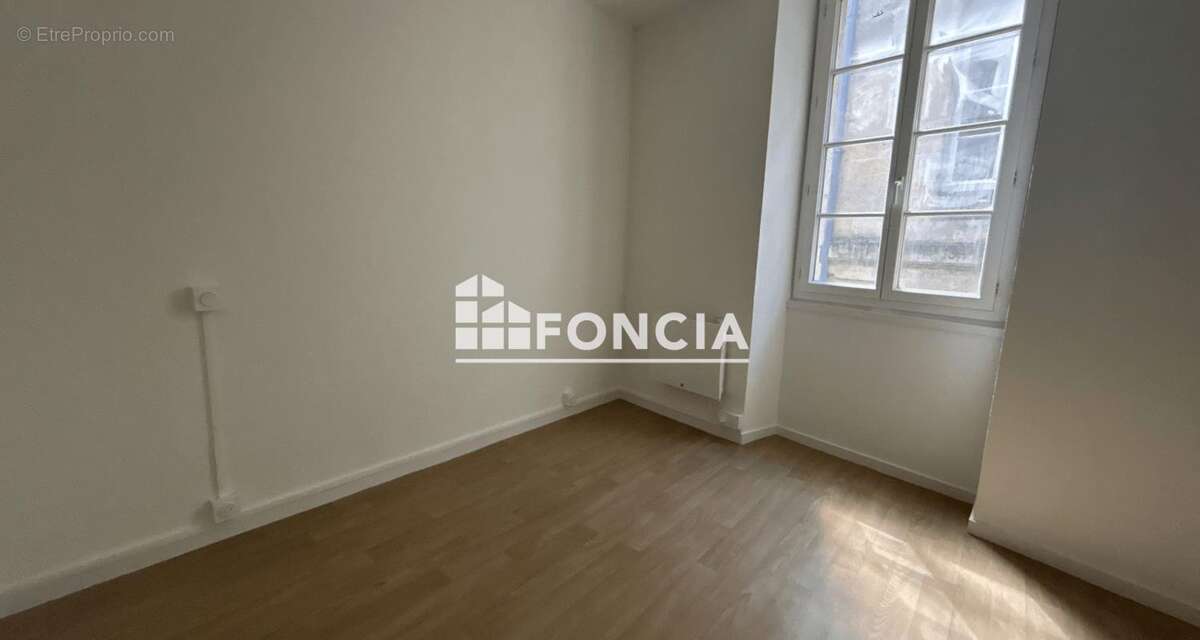 Bordeaux – Appartement rénové de 40 m² à proximité du centre - photo 4