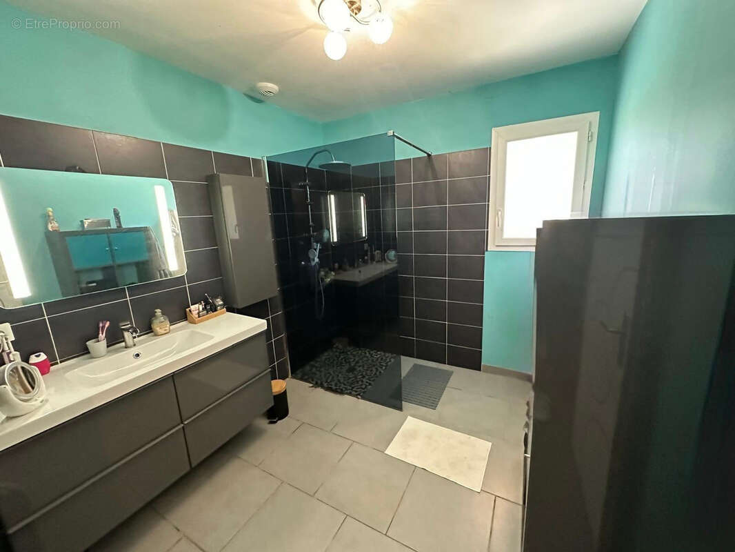 Maison à GREOUX-LES-BAINS