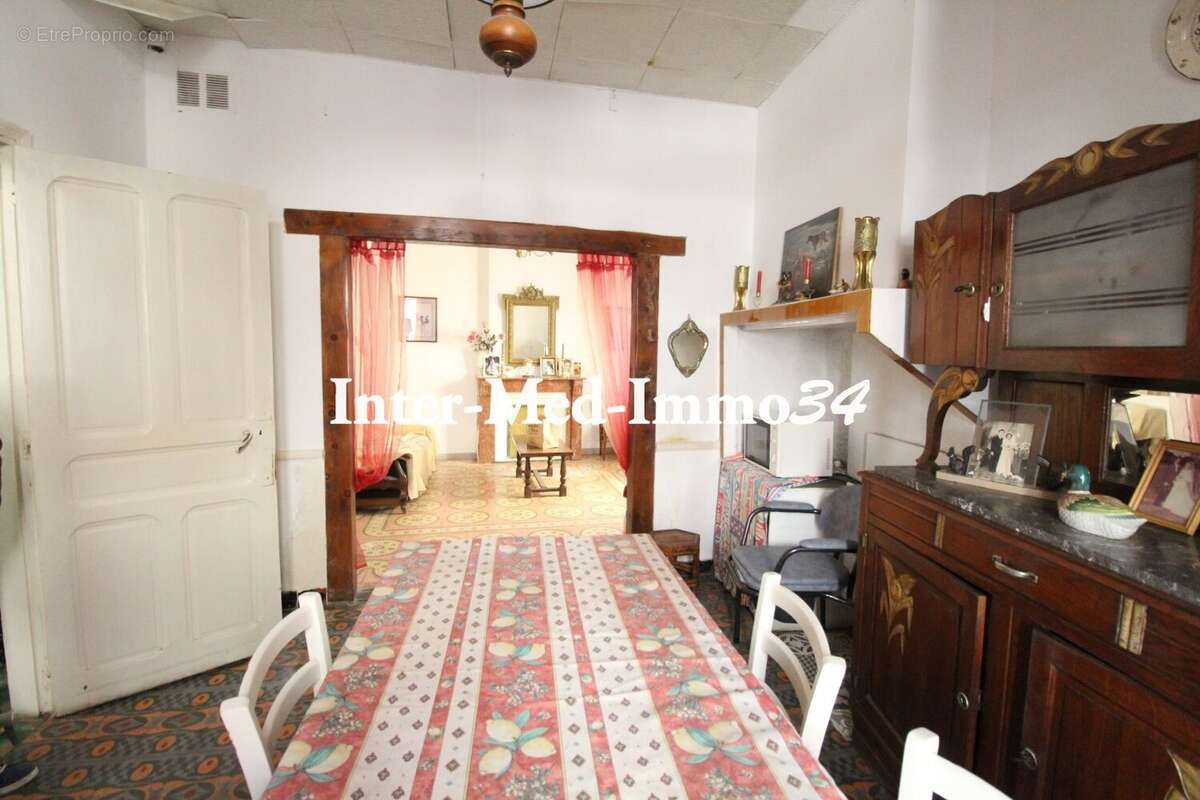 Maison à VILLENEUVE-LES-BEZIERS