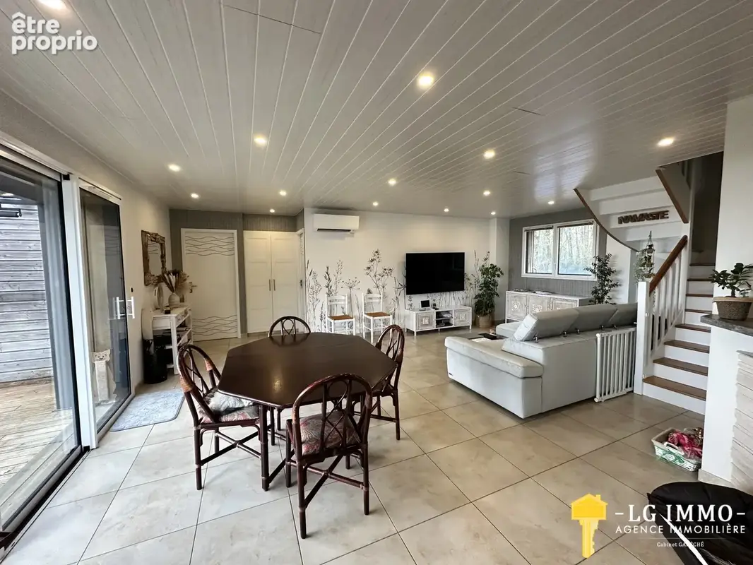 Belle propriété avec piscine et vue estuaire - photo 9