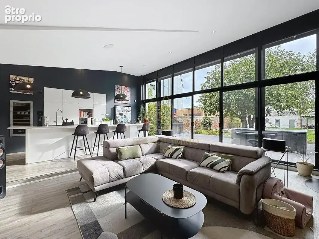 Maison de ville 235m² au coeur d'Évreux bord d'Iton - photo 1