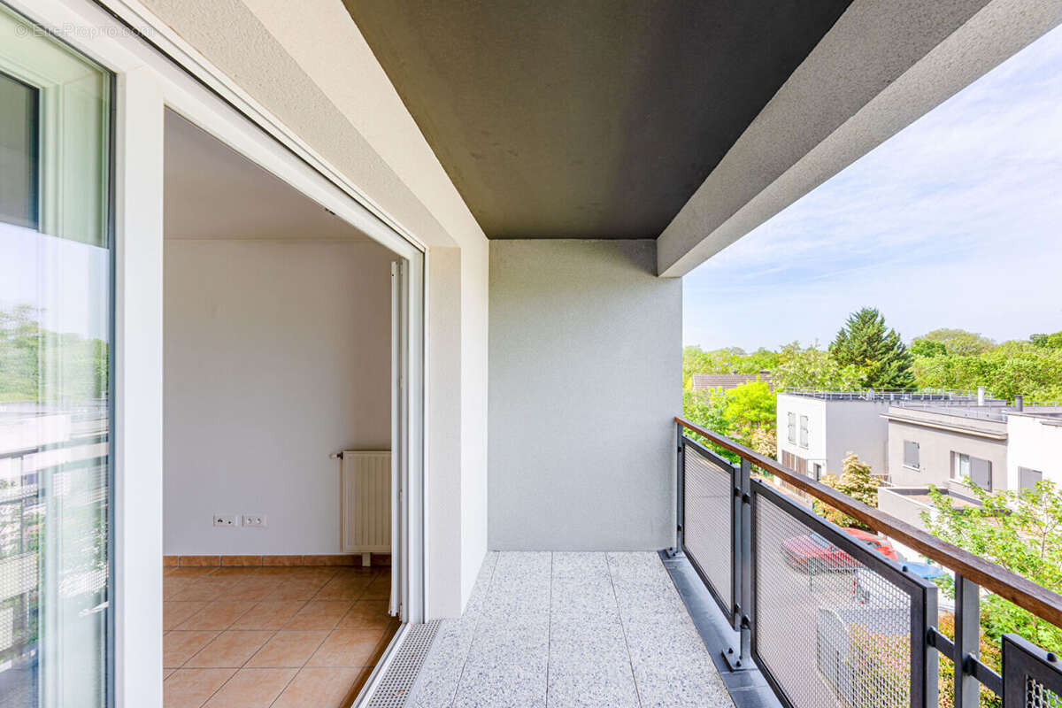 Appartement à SARTROUVILLE