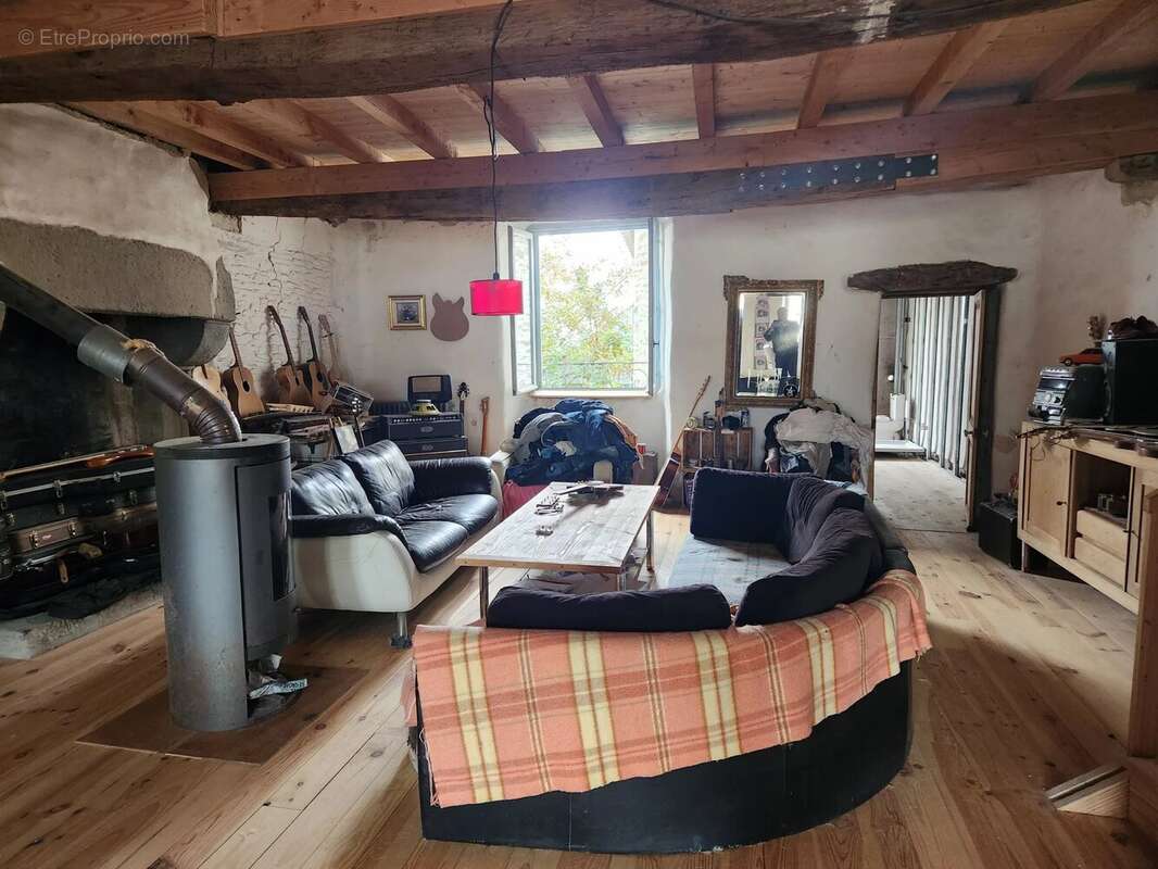 Maison à CARHAIX-PLOUGUER