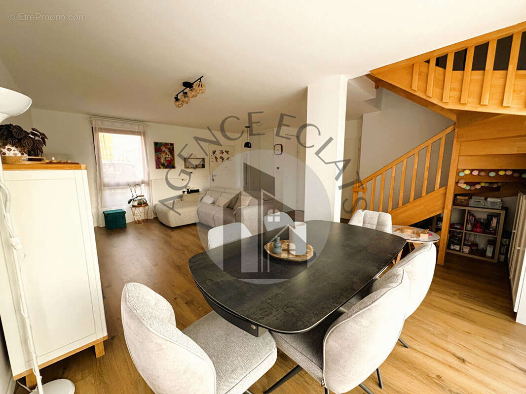 Maison à BUSSY-SAINT-GEORGES