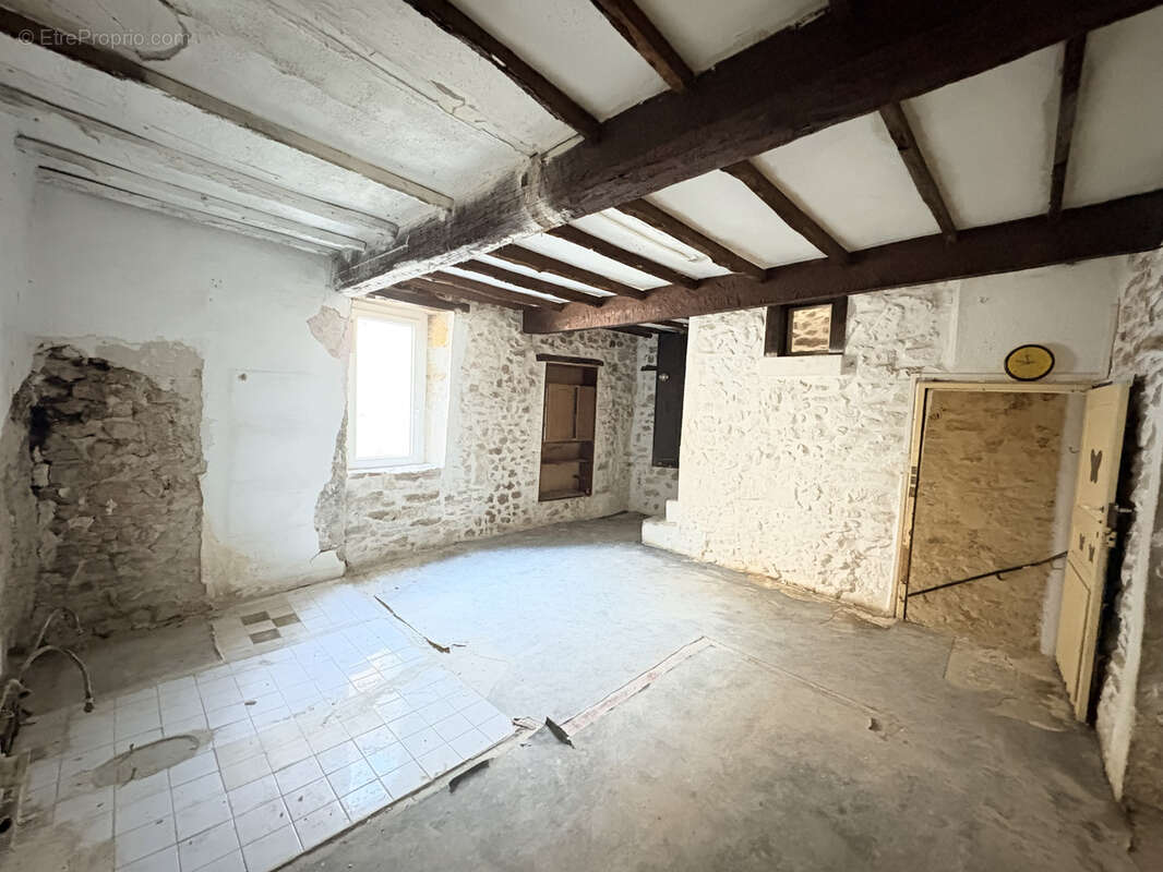 Maison à LA CALMETTE